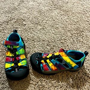 Keens, Little Girl Size 1